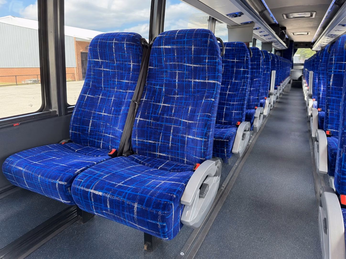 how where and when you re traveling affects philadelphia bus rental rates