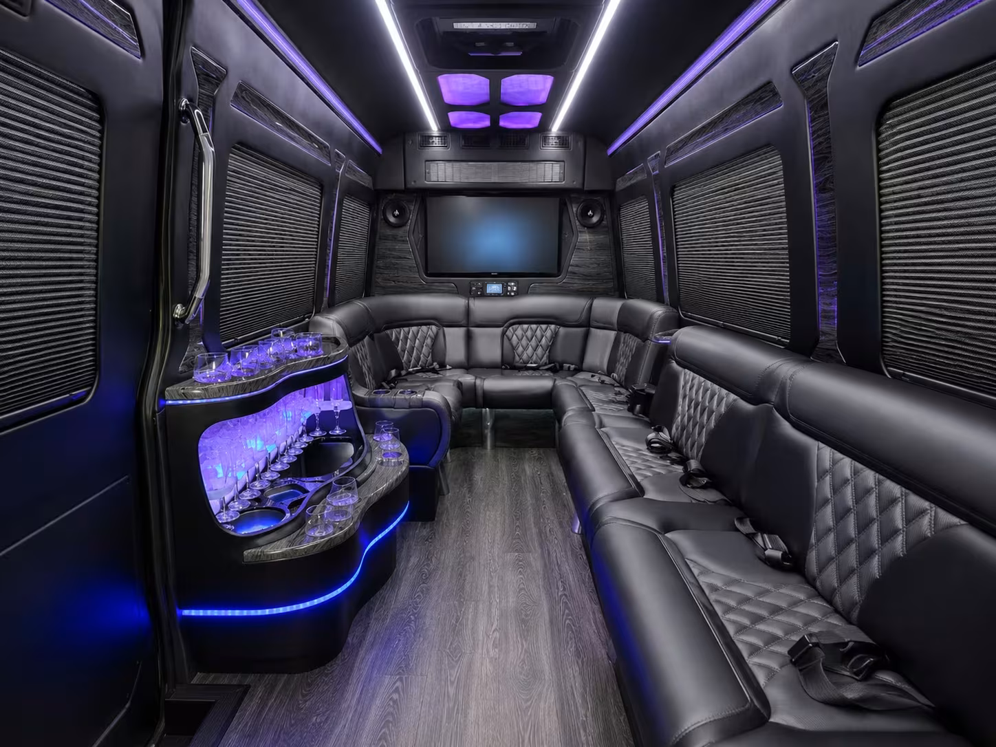 philadelphia corporate bus rentals for long distance travel