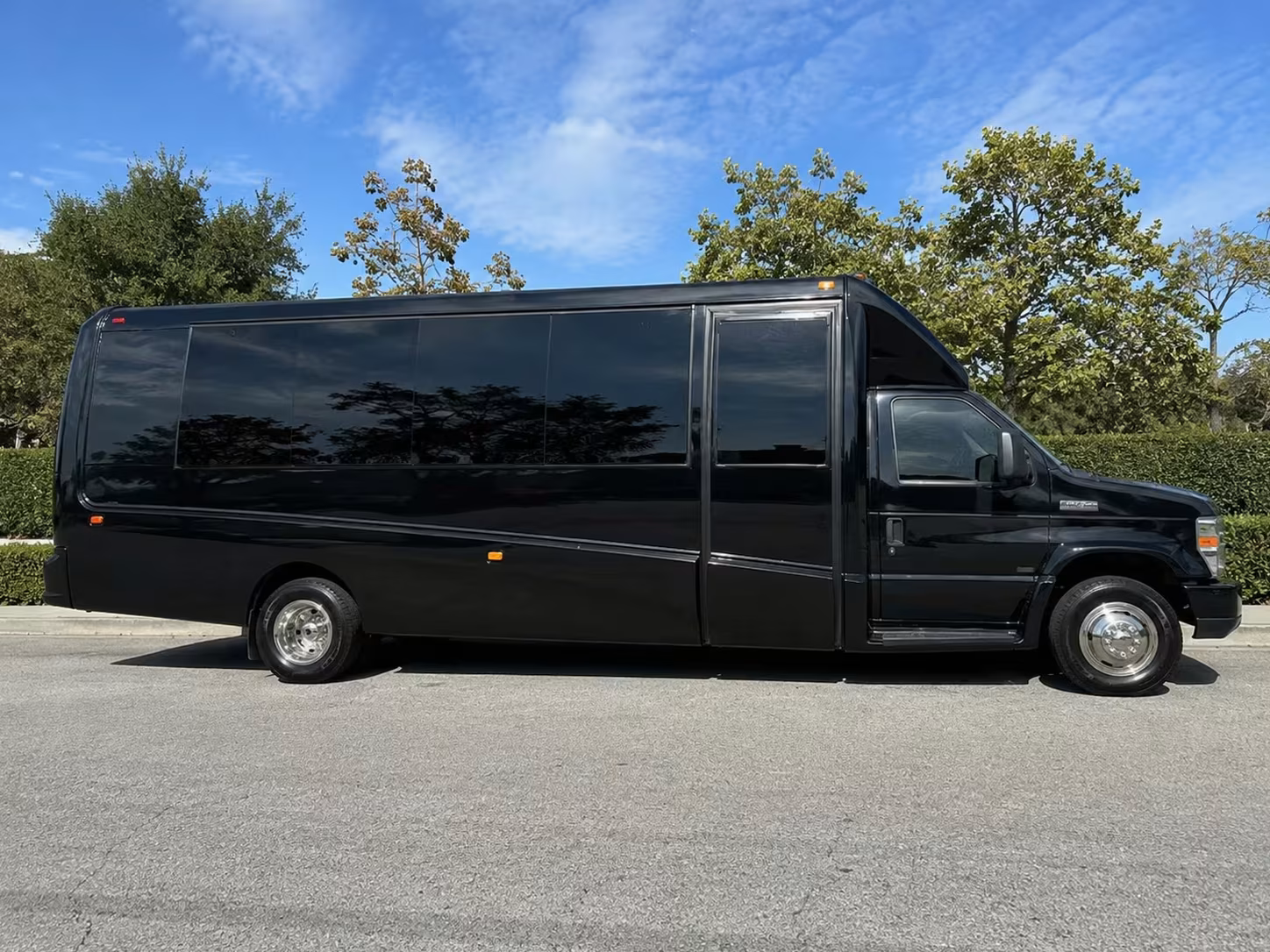 philadelphia navy yard personnel transportation and minibuses